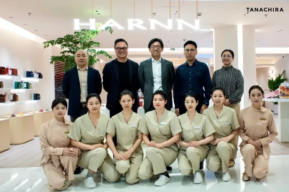 HARNN Flagship Retail Store at Hangzhou Tower
