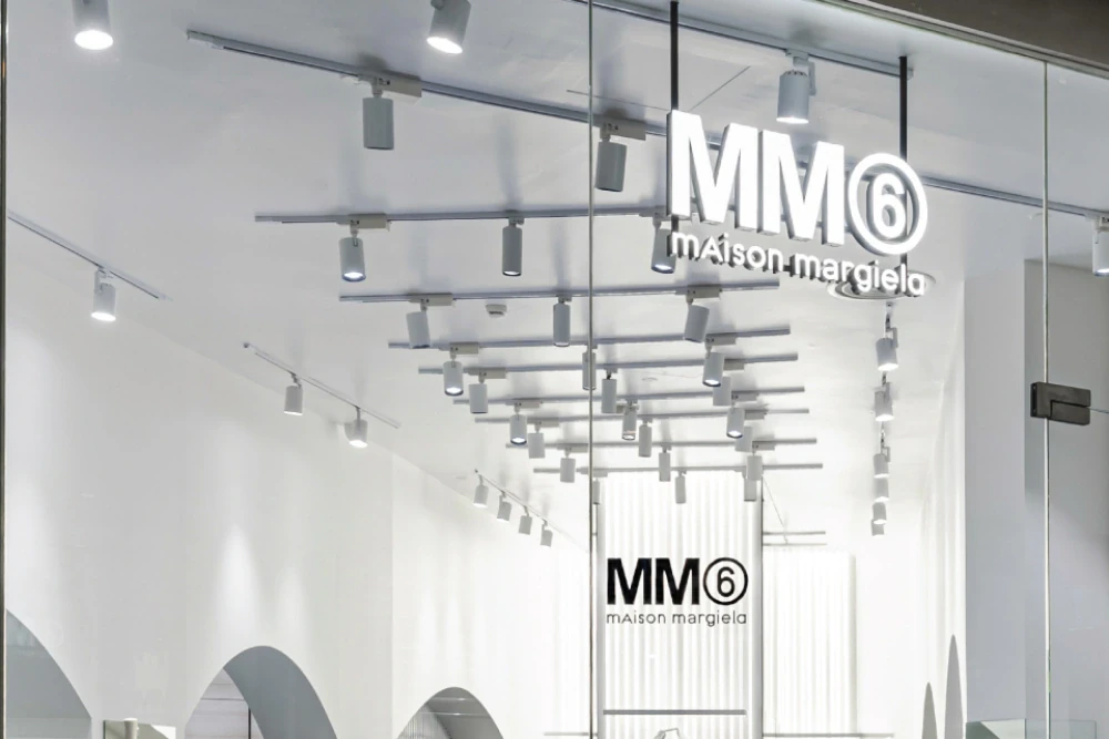 MM6 Maison Margiela Opens Pop-Up Store @ICONSIAM